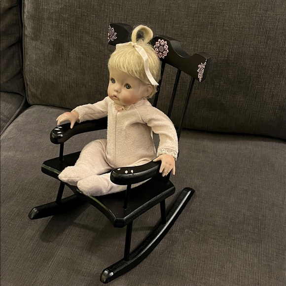 Hand painted doll rocking chair - Picture 3 of 5